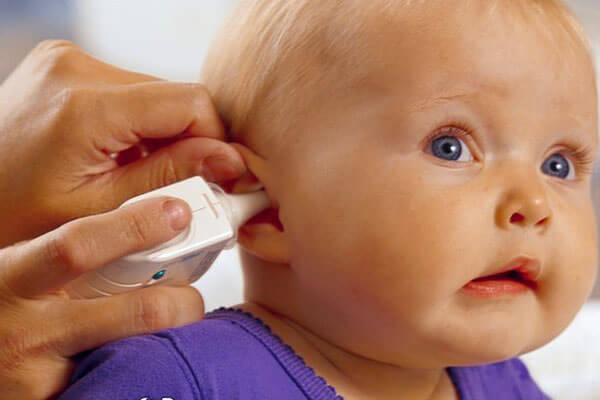 При остром отите среднего уха у малыша применять физраст вор нельзя