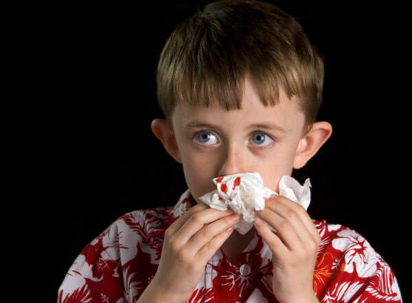 Частые кровотечения из носа требуют немедленного медицинского осмотра