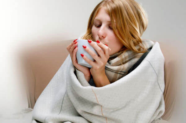 При лечении насморка соблюдение питьевого режима обязательно